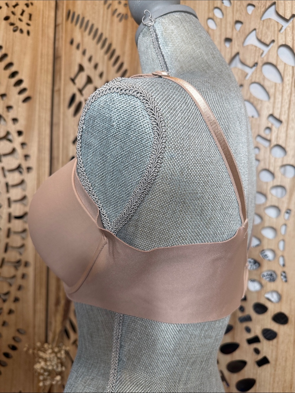 Warner's Smooth Nude Contour Bra in Light Blush - Picture 3 of 7